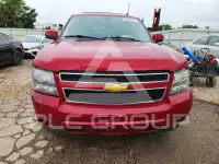 2014 Chevrolet Suburan photo