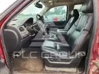 2014 Chevrolet Suburan photo