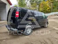 2014 Chevrolet Express photo