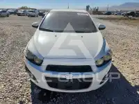 2014 Chevrolet Sonic фото