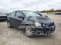 2014 Chevrolet Sonic фото