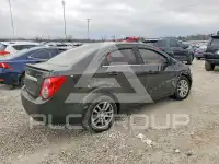 2014 Chevrolet Sonic фото