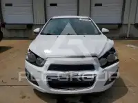 2014 Chevrolet Sonic фото