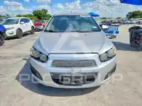 2014 Chevrolet Sonic photo