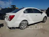 2014 Chevrolet Sonic photo
