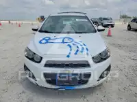 2014 Chevrolet Sonic фото