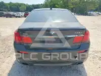 2014 BMW 740 photo