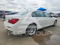 2014 BMW 750 фото