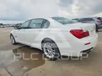 2014 BMW 750 фото