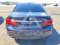 2014 BMW 750 photo