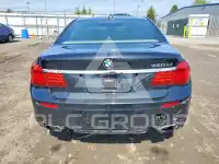 2014 BMW 750 фото