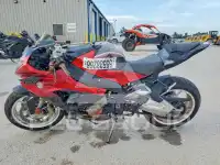 2014 BMW S1000 фото