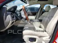 2014 Jaguar XJ photo