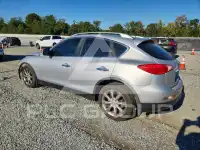 2014 Infinity QX50 photo