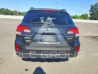 2014 Subaru Outback photo