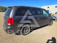 2014 Dodge CARAVAN photo