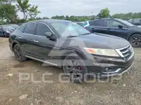 2014 Honda CROSSTOUR photo