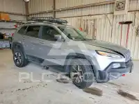 2014 Jeep CHEROKEE photo