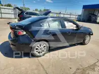 2014 Mazda 3 photo