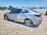 2014 Mazda 3 photo