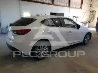 2014 Mazda 3 photo
