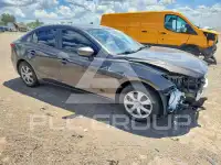 2014 Mazda 3 photo