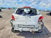 2014 Mazda 2 photo