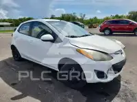 2014 Mazda 2 photo