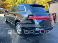 2014 Lincoln MKT photo
