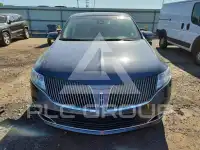 2014 Lincoln MKT photo