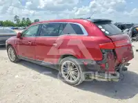 2014 Lincoln MKT photo