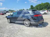 2014 Lincoln MKT фото