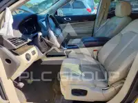 2014 Lincoln MKT photo