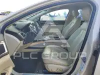2014 Lincoln MKZ photo