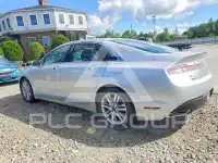 2014 Lincoln MKZ photo