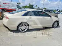 2014 Lincoln MKZ photo