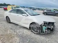 2014 Lincoln MKZ photo