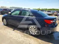 2014 Chrysler 200 photo