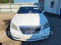 2014 Chrysler 200 фото