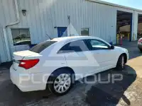 2014 Chrysler 200 фото
