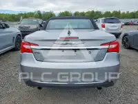 2014 Chrysler 200 photo