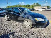 2014 Chrysler 200 photo