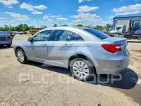 2014 Chrysler 200 photo