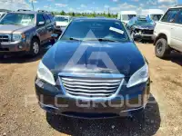 2014 Chrysler 200 фото