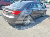 2014 Chrysler 200 фото