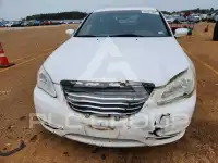 2014 Chrysler 200 photo
