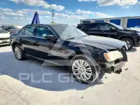 2014 Chrysler 300 фото