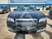 2014 Chrysler 300 photo