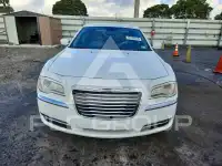 2014 Chrysler 300 фото
