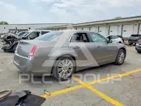 2014 Chrysler 300 фото